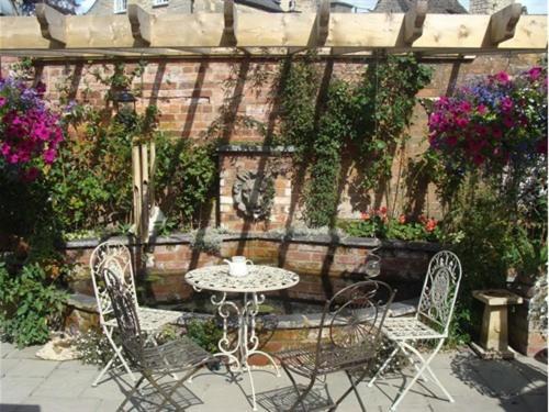 The Old Brewhouse Bed & Breakfast Cirencester Dış mekan fotoğraf