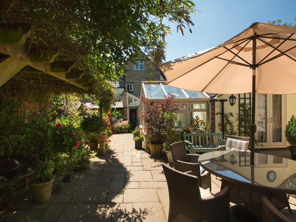 The Old Brewhouse Bed & Breakfast Cirencester Dış mekan fotoğraf